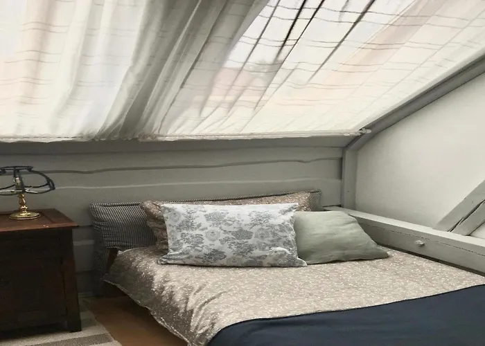 In Ro Ewko With Pool And Orchard Dom wakacyjny Ubiedrze